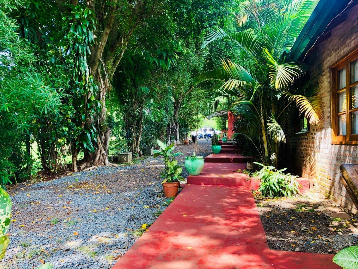 Cabanas Laboulaye Puerto Iguazu Exterior photo